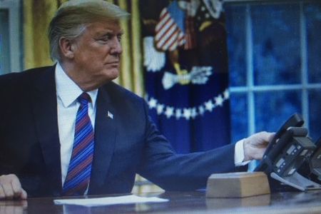 Donald Trump hat etwas falsch verstanden. Google ist keine Suchmaschine, Google ist eine Verkaufsmaschine. Ist das was Google macht illegal?