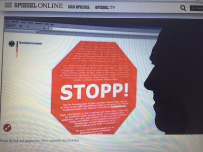 In Deutschland werden ab 2020 die bislang umstrittenen behoerdlichen Zugangssperren für Internetseiten moeglich sein