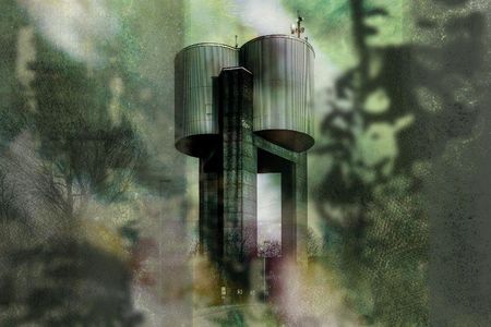 Teils großformatige, digital überarbeitete Fotografien und digitale Zeichnungen von Dieter Nuhr sind in Rom zu sehen