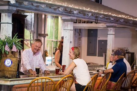 Im Weeping Radish Pub bekommt man Bier nach dem bayerischen Reinheitsgebot