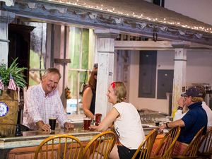 Im Weeping Radish Pub bekommt man Bier nach dem bayerischen Reinheitsgebot Im Weeping Radish Pub bekommt man Bier nach dem bayerischen Reinheitsgebot