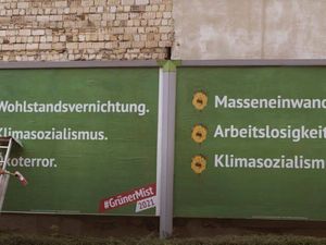 Diese Plakate sind derzeit bundesweit zu sehen Diese Plakate sind derzeit bundesweit zu sehen