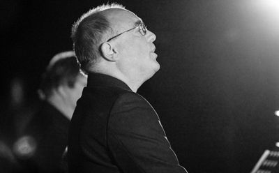 John Potter ist auf neuem Album Night Sessions zu hoeren