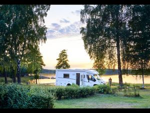 Flexibel verreisen mit dem Wohnmobil will gut geplant sein – Vermittler Holiday Extras verrät in seiner Checkliste, worauf Neulinge achten sollten