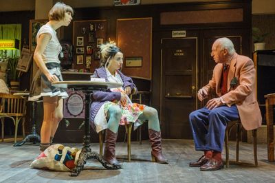 urauffuerung Forever Young theater wien urauffuerung Forever Young theater wien