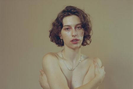 King Princess, buergerlich Mikaela Straus ist eine US-amerikanische Singer-Songwriterin, Popmusikerin und Multiinstrumentalistin