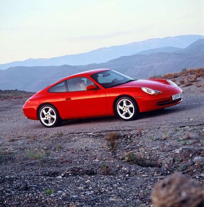 7. Porsche Typ 911 Carrera 3.4 Coupé, 1998