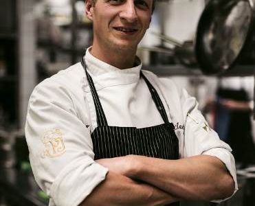 Weihnachten ist auch vegetarisch ein Genuss, findet Sternechef Maximilian Moser vom Gourmetrestaurant Aubergine im Hotel Vier Jahreszeiten Starnberg
