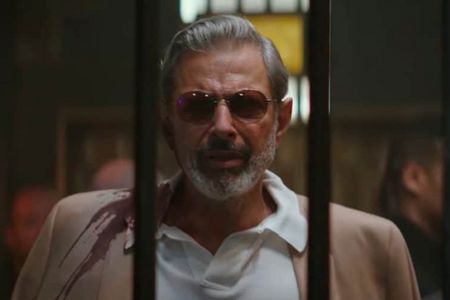 Jeff Goldblum spielt neben Jodie Forster einer der Hauptrollen in einen unvergleichlichen Mix aus Action, Sci-Fi und Noir gemachten Film