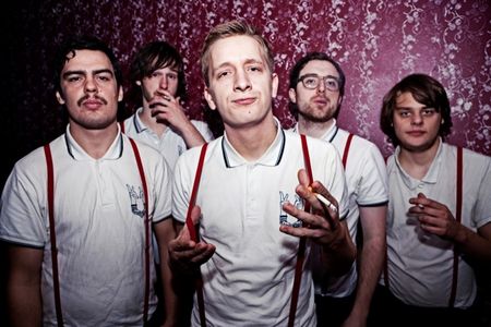 Kraftklub geben Konzert auf dem Southside Festival