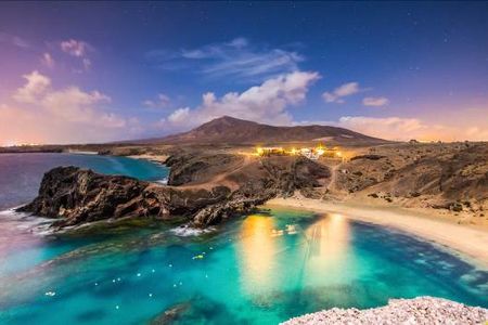 Die abgelegenen Papagayo Straende im Sueden Lanzarotes stehen allesamt unter Naturschutz