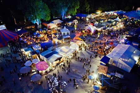 Das Uferlos Festival 2013 bietet ein farbenfrohes Programm unter dem Motto "Nachhaltig, fair & glücklich leben"