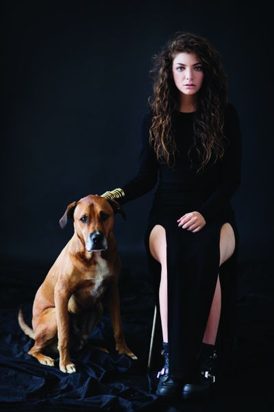 Lorde faengt das Wundersame des Teenagerdaseins auf CD ein