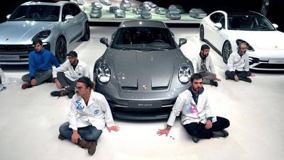 Porsche und Volkswagen sollen Protestierende in der Autostadt Wolfsburg unangemessen behandelt haben
