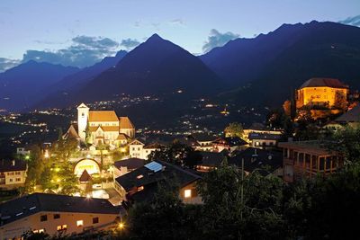 Hotels und Restaurants in Schenna