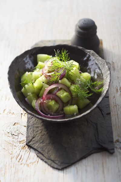 Essen und Trinken BVEO Dill Gurkensalat Essen und Trinken BVEO Dill Gurkensalat