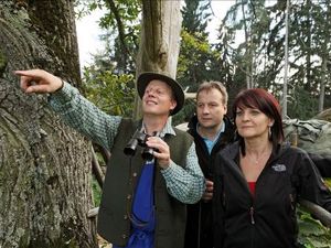 Besonders im Spaetherbst finden Suedtirols Bauern oftmals Zeit, mit ihren Gaesten Wanderungen direkt ab Roter Hahn Hof zu unternehmen Besonders im Spaetherbst finden Suedtirols Bauern oftmals Zeit, mit ihren Gaesten Wanderungen direkt ab Roter Hahn Hof zu unternehmen