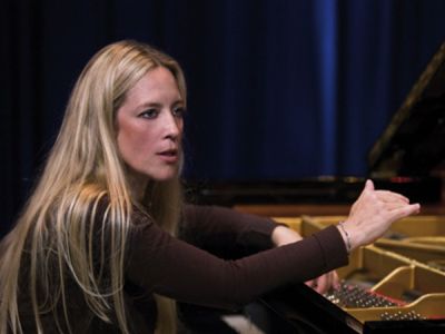 Konzert Jazz: Die New Yorker Sopranistin Janice Dixon und die international bekannte Pianistin Anke Helfrich am 5.12.2012 hautnah Musik-Kabarett Schatzkistl