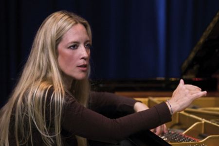 Konzert Jazz: Die New Yorker Sopranistin Janice Dixon und die international bekannte Pianistin Anke Helfrich am 5.12.2012 hautnah Musik-Kabarett Schatzkistl