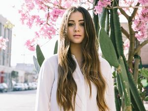 Jasmine Thompson mit neuer Single Adore Jasmine Thompson mit neuer Single Adore