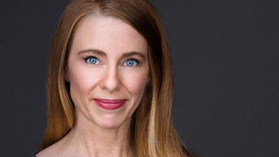 Die Geheimwaffe Jennifer DiMotta hat in Washington D.C. ihre eigene Unternehmensberatung Sie kommt nun zu Media-Markt Saturn