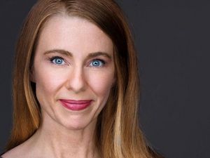 Die Geheimwaffe Jennifer DiMotta hat in Washington D.C. ihre eigene Unternehmensberatung Sie kommt nun zu Media-Markt Saturn Die Geheimwaffe Jennifer DiMotta hat in Washington D.C. ihre eigene Unternehmensberatung Sie kommt nun zu Media-Markt Saturn