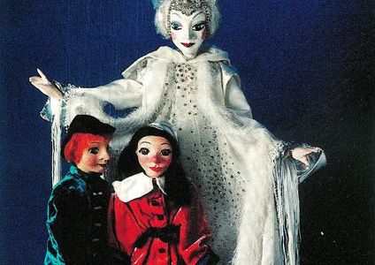 schneekoenigin muellers marionetten  theater wuppertal