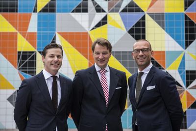 Geschaeftsfuehrer Breuninger Duesseldorf Benjamin Fuest, Kaufmaennischer Direktor Kunstsammlung Dr. Hagen W.Lippe-Weißenfeld, Geschaeftsfuehrer Breuninger Duesseldorf Andreas Rebbelmund.