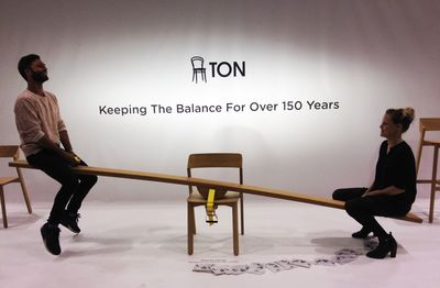 Stil DMY TON Stand