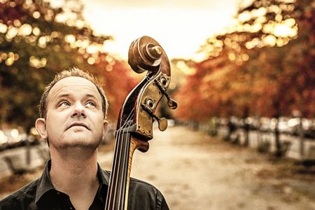 Dieter Ilg ist Jazzmusiker