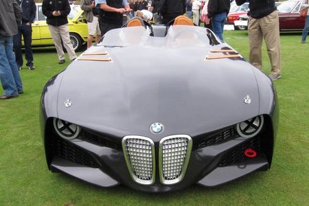Mir solchen Luxus-Autos sollten Profi-Fußballer bei Instagram besser nicht protzen