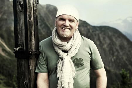 Sänger DJ Oetzi beim Schlagerfestival