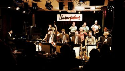 The Uptown Jazz Orchestra gibt Konzert im Jazzclub Unterfahrt