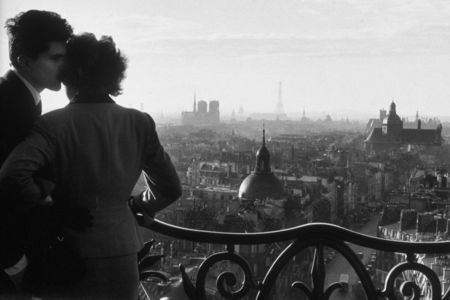 Willy Ronis, Die Verliebten an der Bastille, Paris, 1957