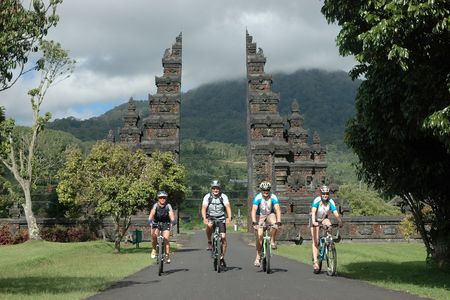 Reisen Biketeam Bali und Java Radreise