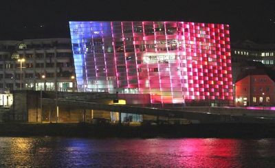 Ein Muss beim Staedtetrip in Linz ist das Ars Electronica Center in der oberoesterreichischen Landeshauptstadt