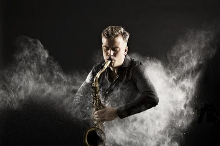 Marius Neset ist Saxophonist