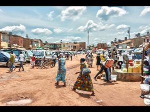 20.000 Kilometer durch Afrika, ohne Heinrich Barth wuessten wir viel weniger über Afrika 20.000 Kilometer durch Afrika, ohne Heinrich Barth wuessten wir viel weniger über Afrika