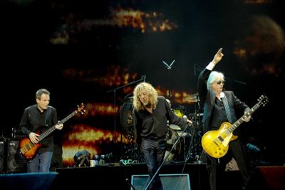 Musik Rock: Led Zeppelins Live-Mitschnitt "Celebration Day" des legendären Reunion-Konzerts von 2007 steigt auf Platz 1 der Album-Charts ein!