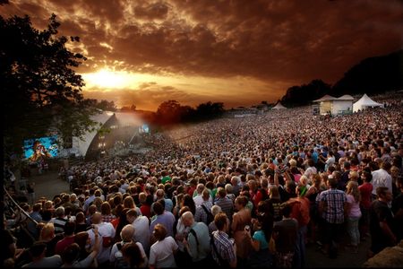 Freilichtbuehne Loreley bietet tolle Konzertatmosphaere