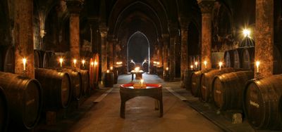 Kerzenführung - Rundgang durch die nächtliche Klosterklausur mit Mitgliedern des Vereins der Eltviller Gästeführer.