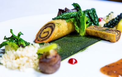 Essen und Trinken Tian Vienna Erdaepfelroulade Gericht Essen und Trinken Tian Vienna Erdaepfelroulade Gericht