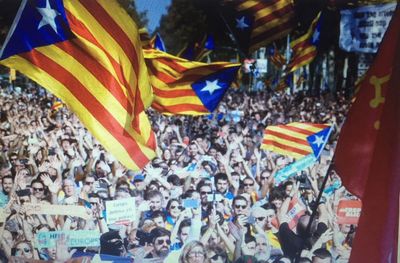 Wehe es faellt der erste Schuß. Es ist wohl nur eine Frage der Zeit, wann die Spanientreuen und Separatisten aufeinander losgehen