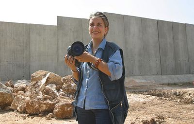 Der Anja Niedringhaus Preis 2015 geht an die amerikanische Fotojournalistin Heidi Levine.