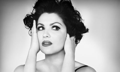 Anna Netrebko bedankt sich mit einem Sonderkonzert beim Baden-Badener Publikum.
