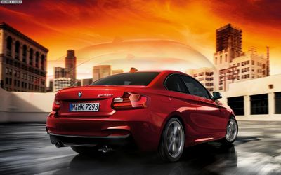 BMW 2er Coupé mit sportlichem Heck BMW 2er Coupé mit sportlichem Heck