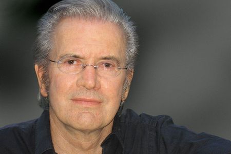 Juergen Todenhöfer, die Kaefighaltung von Menschen muß ein Ende haben.