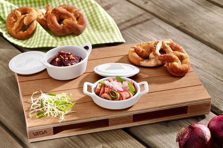 Bayrische Tapas: Brezn und Wurstsalat