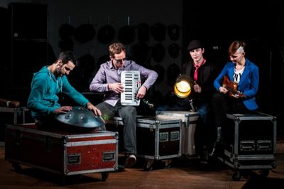 Manu Delago Handmade geben Konzert bei Festival Waves Vienna