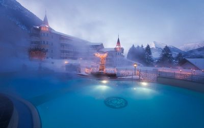 Das Hotel ist perfekt für Romantiker, Wellnesshungrige, Skifahrer, Wanderer, Naturliebhaber und Wassersportler